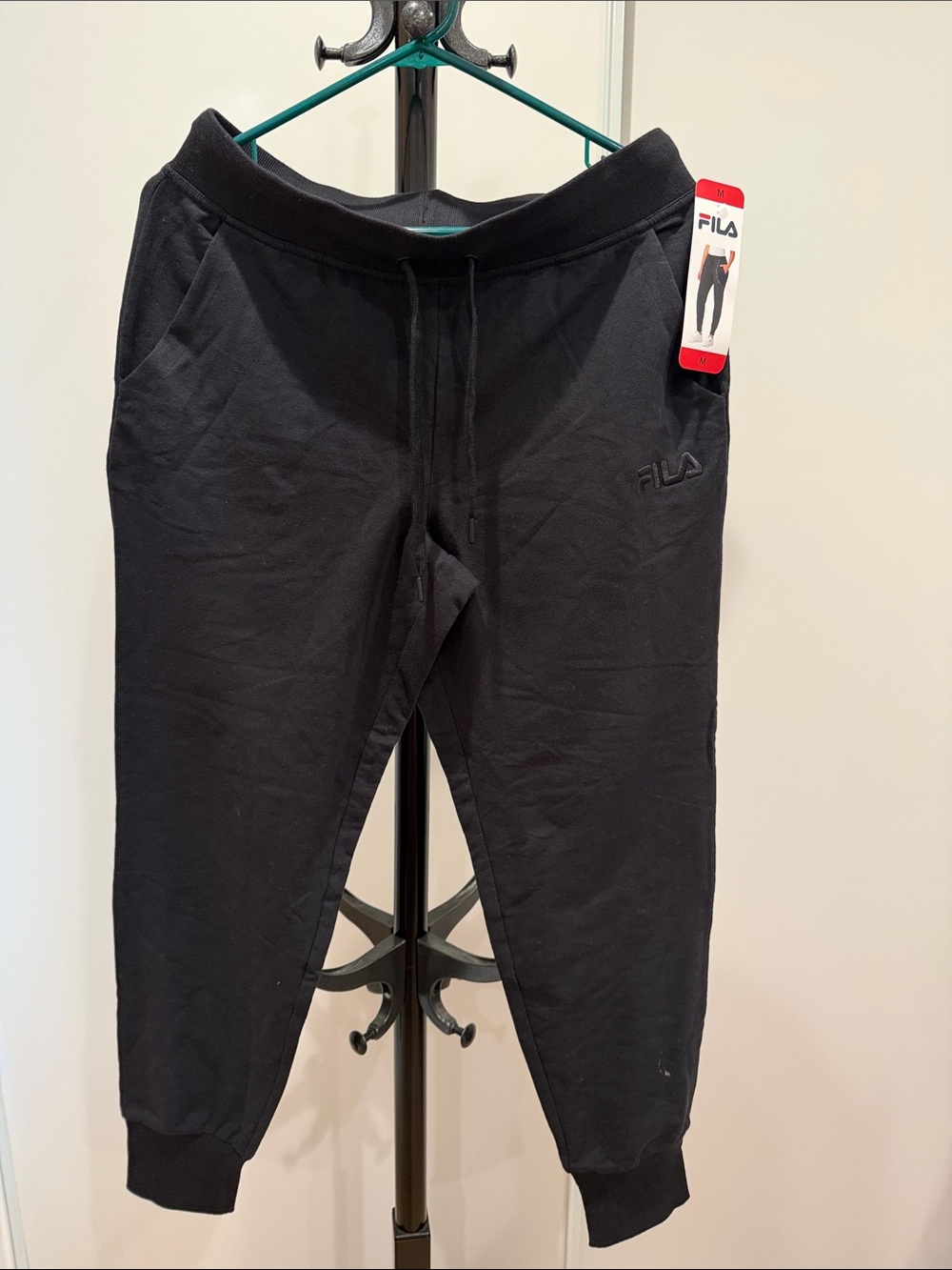 Fila Black Women‘s Jogger Sweatpants with Subtle Logo
